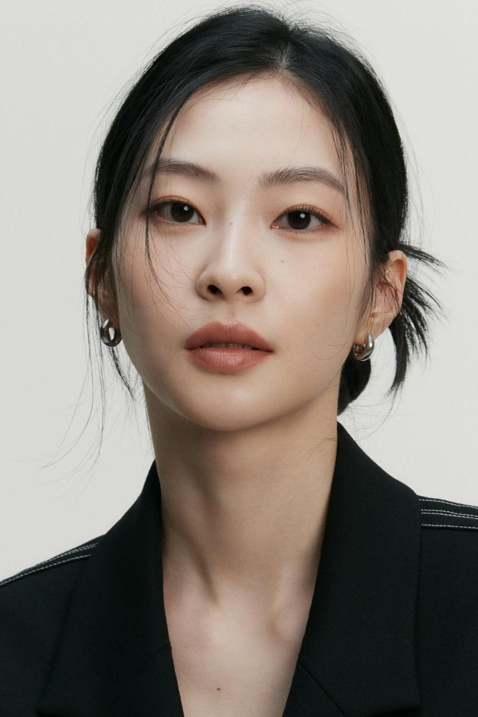 Han Yu-eun Biography