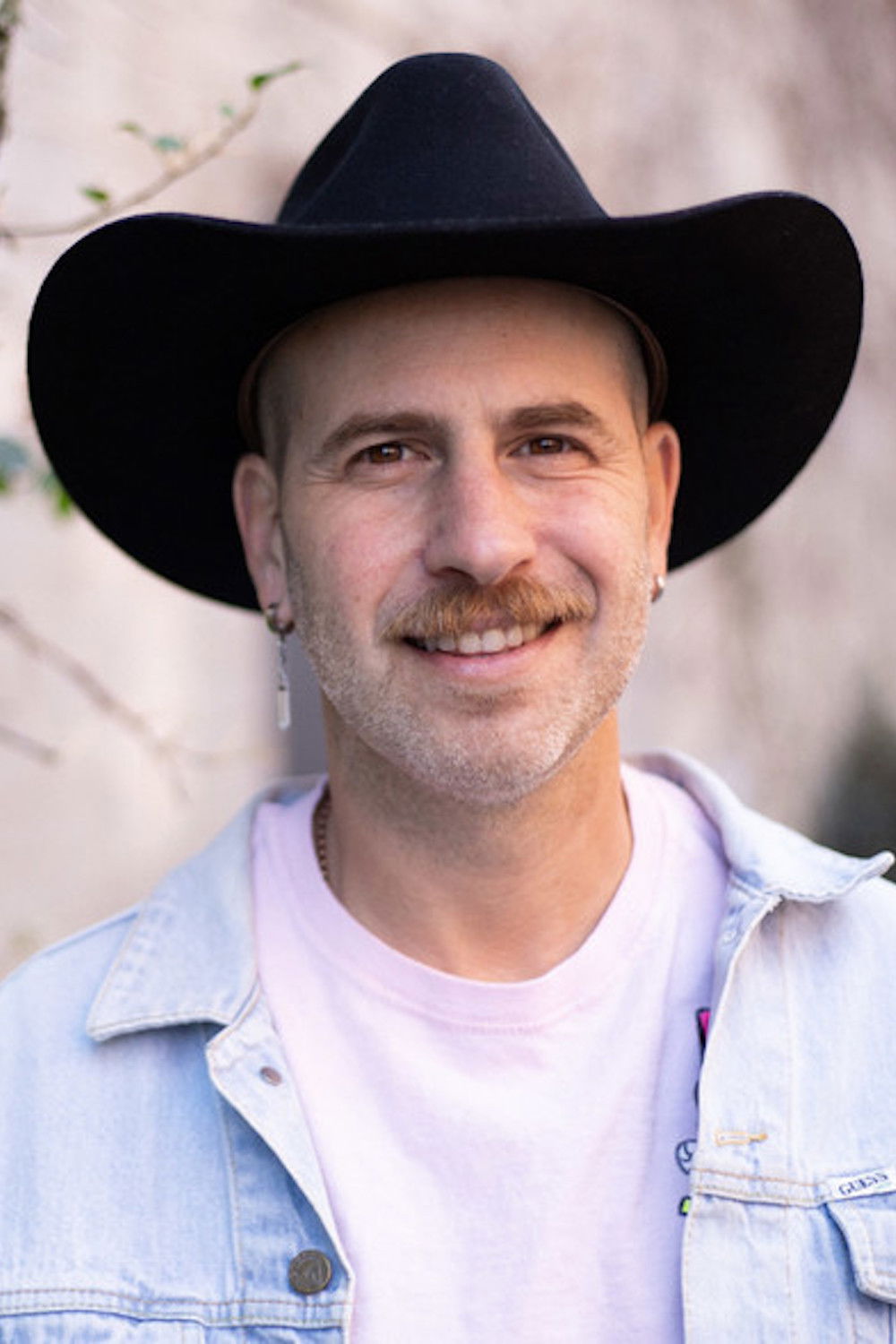 Aron Kantor biography, age and filmography