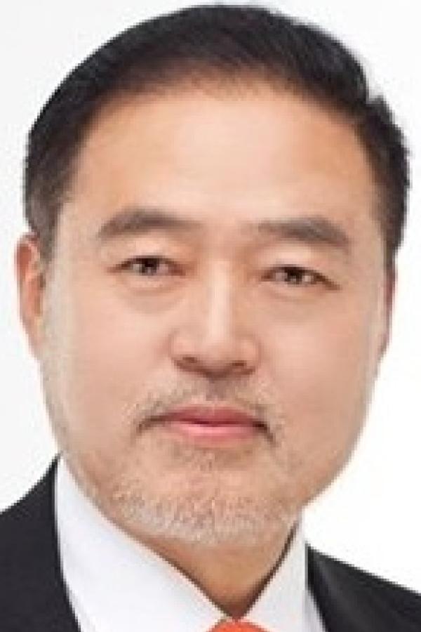 Lee Jung-chul Biography