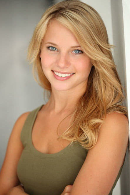 Whitney Rose Pynn Biography
