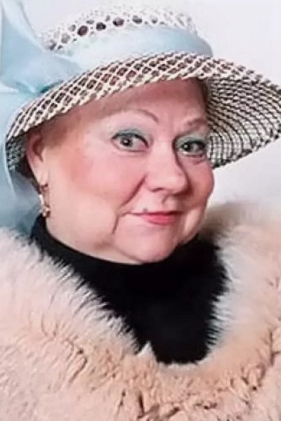 Anna Ovsyannikova Biography