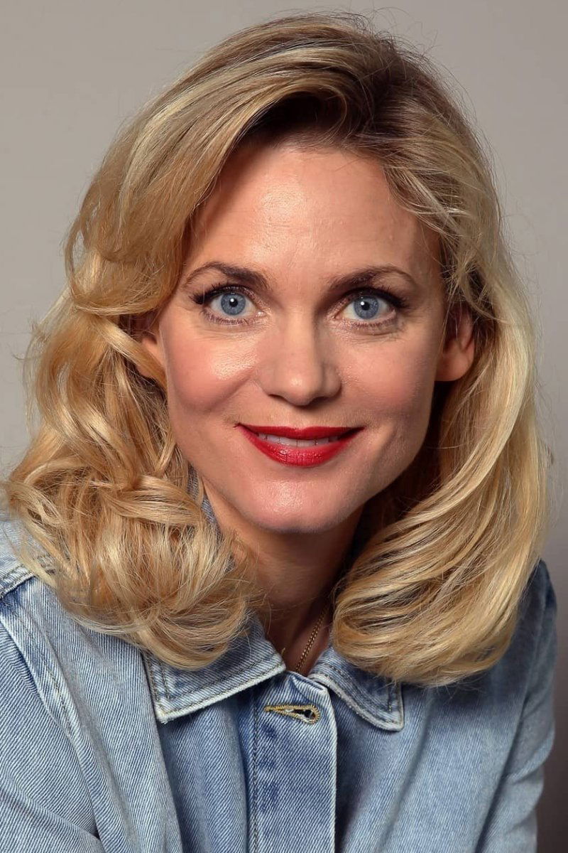 Liv Mjönes biography, age and filmography