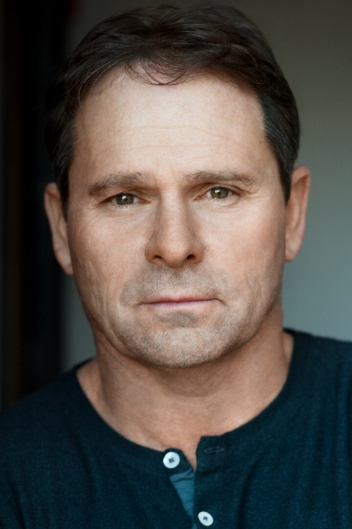 Mike Mitchell Biography