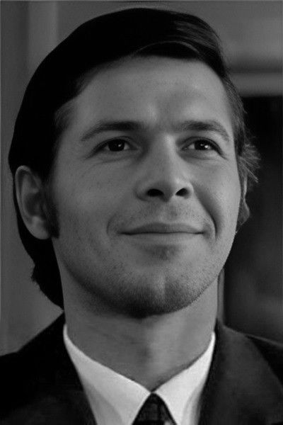 Mikhail Selyutin Biography
