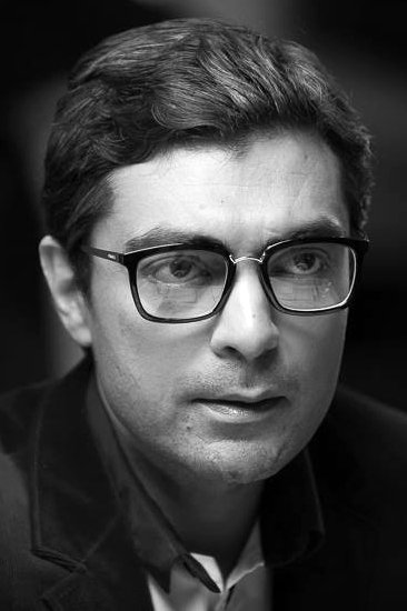 Alyy Khan Biography