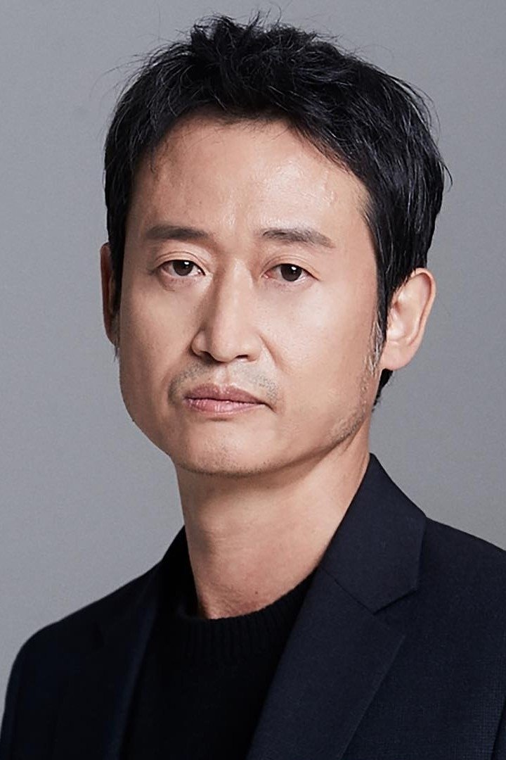 Yoo Seung-mok Biography
