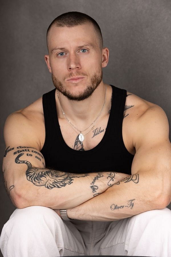 Anders Deeno Biography