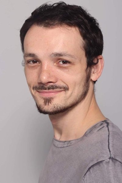 Laur Dragan Biography