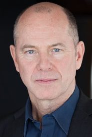 Stewart Arnott biography, age and filmography