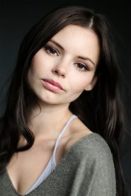 Eline Powell biography, age and filmography