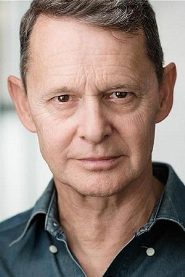 Jonathan Oliver biography, age and filmography
