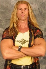 Deron McBee biography, age and filmography