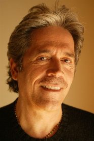 Mario Kassar biography, age and filmography