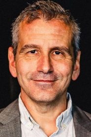 David Cromer