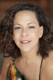 Bebel Gilberto biography, age and filmography