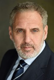 Vincent Riotta biography, age and filmography