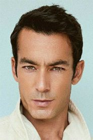 Aarón Díaz