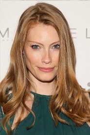 Alyssa Sutherland biography, age and filmography