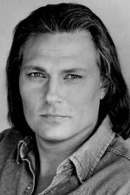 Michael Horse biography, age and filmography