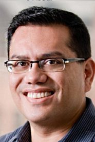 Elías Axume biography, age and filmography