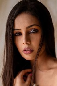 Shivani Rangole biography, age and filmography