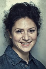 Martha Issová