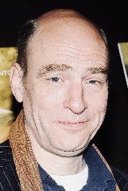 Simon Kunz biography, age and filmography