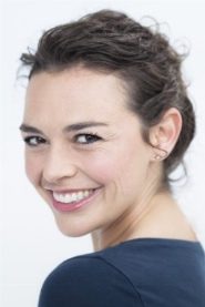 Tinarie Van Wyk-Loots biography, age and filmography