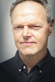 Bruce Hopkins biography, age and filmography