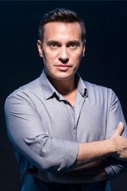 Erwin Schrott biography, age and filmography