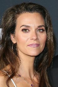 Hilarie Burton biography, age and filmography