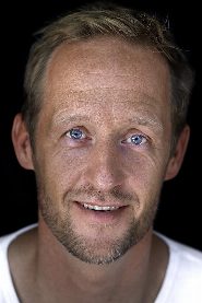 Stephan Kampwirth biography, age and filmography