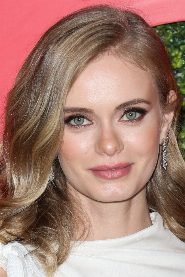 Sara Paxton biography, age and filmography