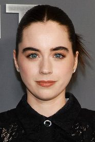 Sarah Desjardins biography, age and filmography
