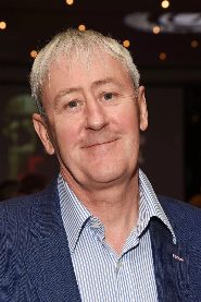 Nicholas Lyndhurst biography, age and filmography