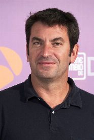Arturo Valls biography, age and filmography