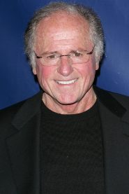 Warner Wolf biography, age and filmography