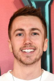 Simon Minter biography, age and filmography