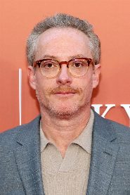 Paul Wernick biography, age and filmography
