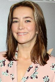 Kamilla Baar biography, age and filmography