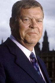 Warren Clarke biography, age and filmography