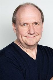 Henning Molfenter biography, age and filmography