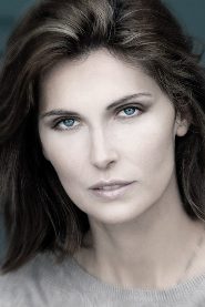 Yelena Popovic biography, age and filmography