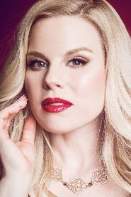 Megan Hilty biography, age and filmography