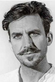 Murray Lachlan Young biography, age and filmography