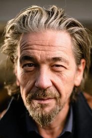Dries Vanhegen biography, age and filmography