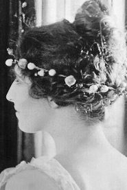 Dorothy West biography, age and filmography