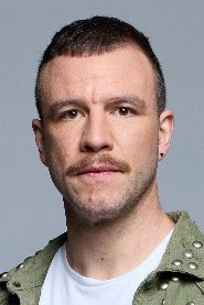 Áron Molnár biography, age and filmography