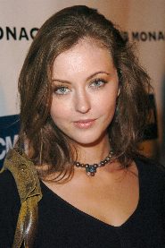 Katharine Isabelle biography, age and filmography