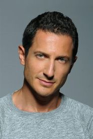 Sasha Roiz biography, age and filmography
